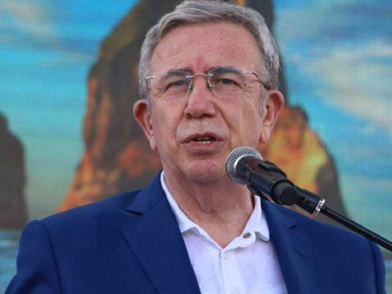 Mansur Yavaş Cumhurbaşkanlığı için aday olacak mı? Mansur Yavaş Cumhurbaşkanlığı için aday olacak mı?