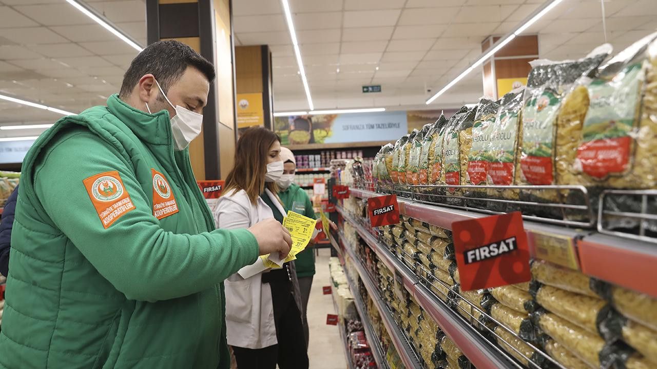 Market indirimi bekleyenler Tarım Kredi’ye koşuyor! Her üründe dip fiyat politikası uygulanıyor Market indirimi bekleyenler Tarım Kredi’ye koşuyor! Her üründe dip fiyat politikası uygulanıyor