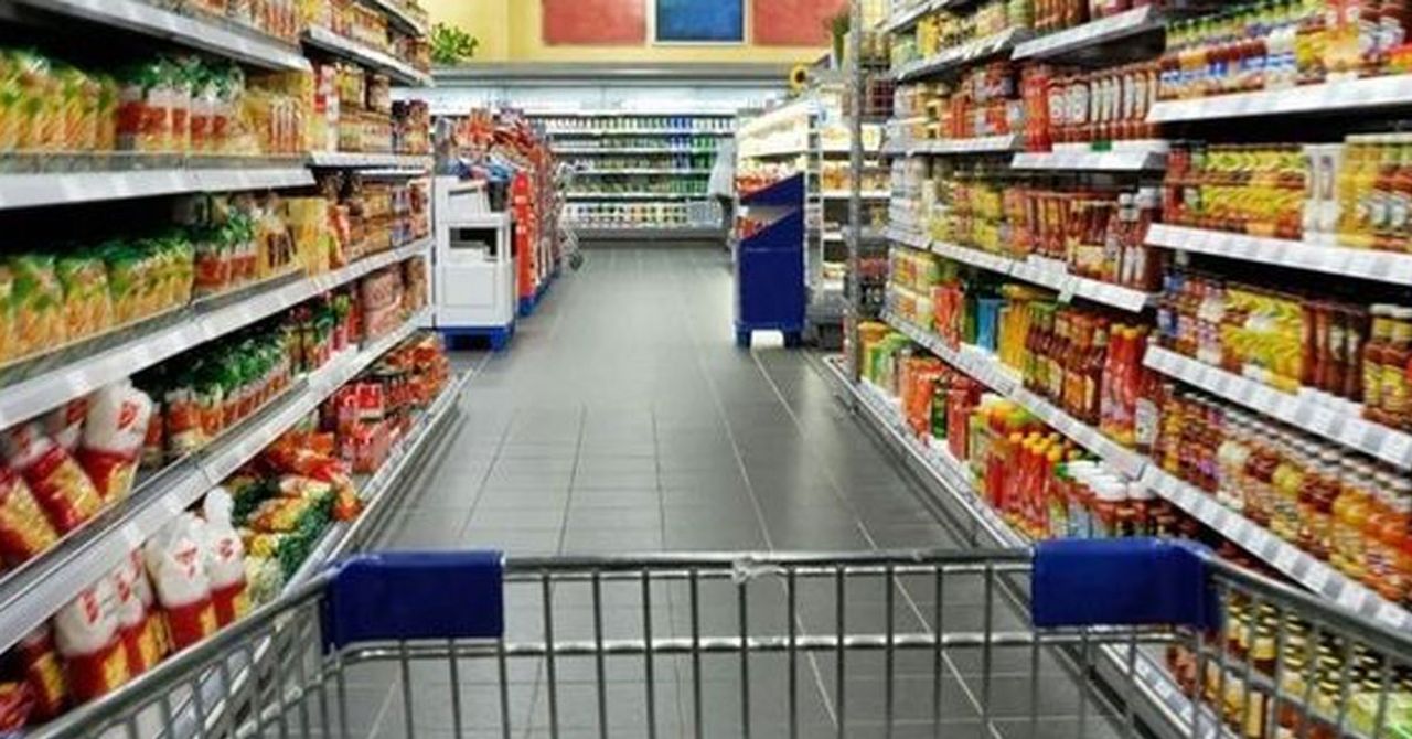 Marketlerde KDV indiriminden eser yok! Hatta bazı ürünlerin fiyatına zam yapıldı Marketlerde KDV indiriminden eser yok! Hatta bazı ürünlerin fiyatına zam yapıldı