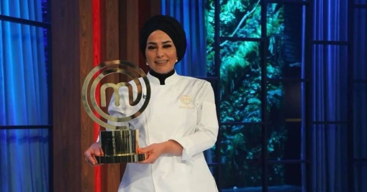 MasterChef şampiyonu Esra MasterChef şampiyonu Esra