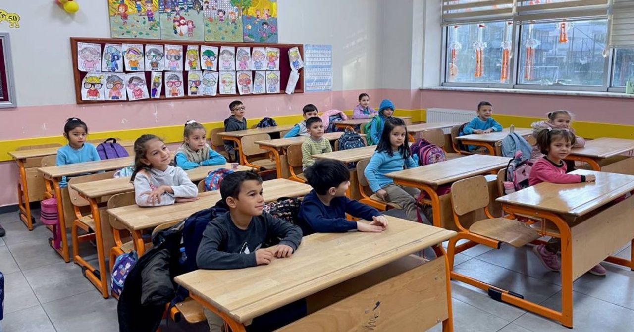 MEB takvimi yayımlandı: 2024 ikinci ara tatil 9 gün mü oldu, ne zaman bitecek? MEB takvimi yayımlandı: 2024 ikinci ara tatil 9 gün mü oldu, ne zaman bitecek?
