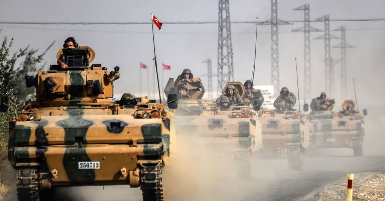 Mehmetçik’ten teröre geçit yok: Irak ve Suriye’de 17 terörist öldürüldü Mehmetçik’ten teröre geçit yok: Irak ve Suriye’de 17 terörist öldürüldü