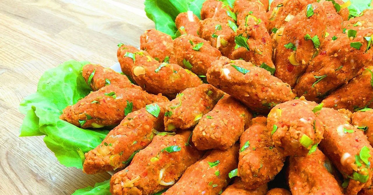 Mercimek köftesi nasıl yapılır? Mercimek köftesi nasıl yapılır?
