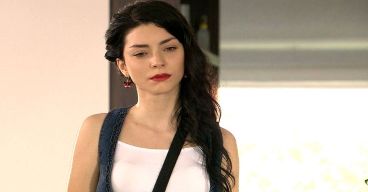 Merve Boluğur