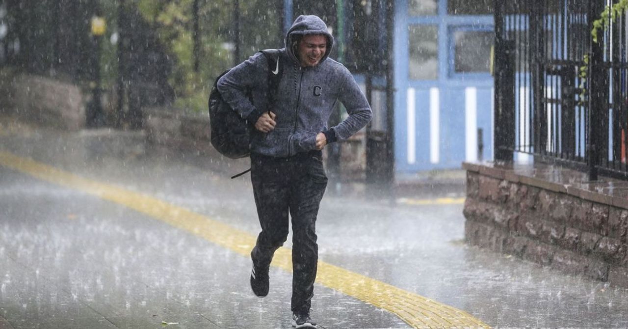 Meteoroloji’den İstanbul dahil çok sayıda ile uyarı: Türkiye genelinde gök gürültülü sağanak yağış yaşanacak Meteoroloji’den İstanbul dahil çok sayıda ile uyarı: Türkiye genelinde gök gürültülü sağanak yağış yaşanacak