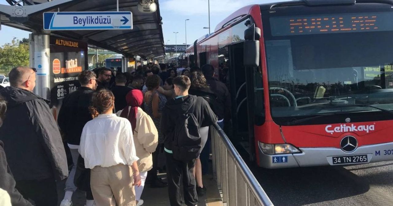 Metrobüs arıza Metrobüs arıza