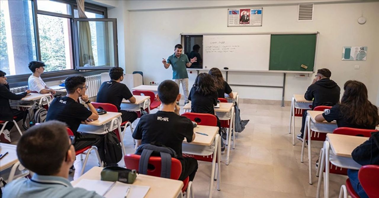 Milli Eğitim Bakanlığı iddialarla ilgili duyurdu: 10 Mayıs’ta okullar tatil olacak mı? Yarın okullar tatil mi? Milli Eğitim Bakanlığı iddialarla ilgili duyurdu: 10 Mayıs’ta okullar tatil olacak mı? Yarın okullar tatil mi?