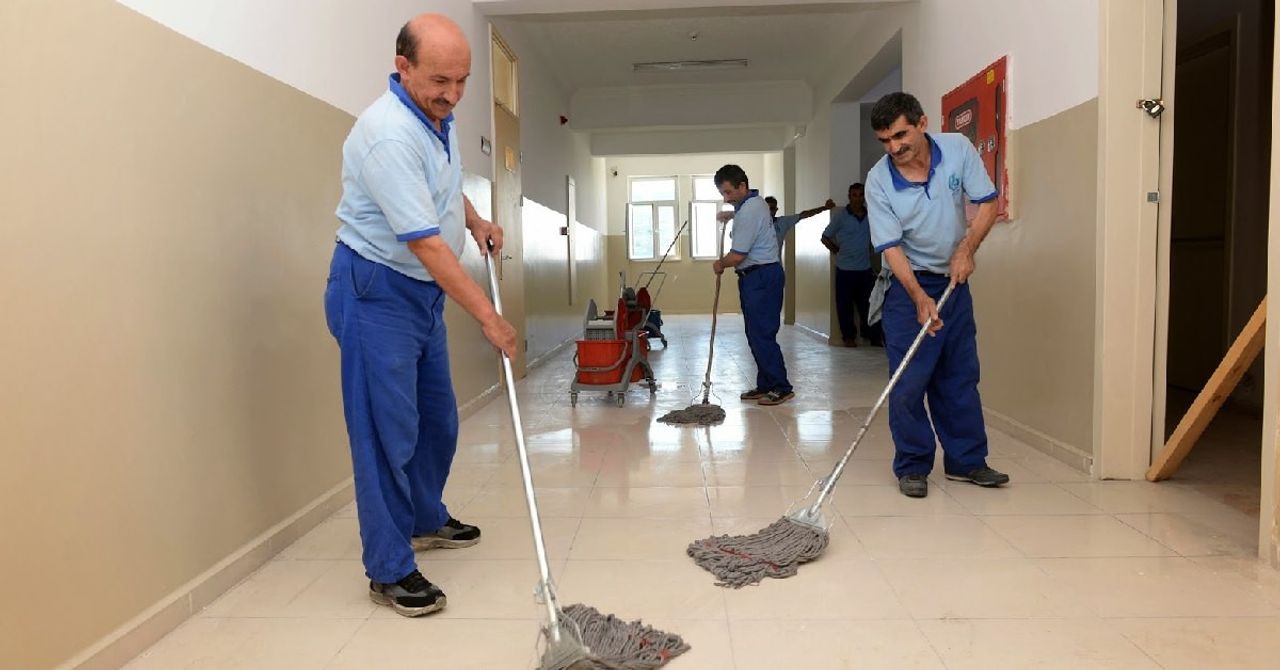 Milli Eğitim Bakanlığı personel alımı başvuruları başladı mı? 2024 MEB 30 bin temizlik personeli alımı başvuru şartları neler, kadrolu mu? Milli Eğitim Bakanlığı personel alımı başvuruları başladı mı? 2024 MEB 30 bin temizlik personeli alımı başvuru şartları neler, kadrolu mu?
