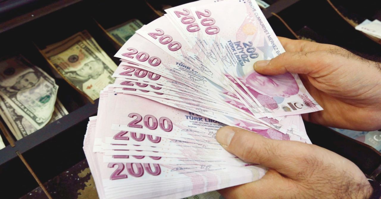Milyonlarca emekli için ek maaş zammı gelişmesi: İhtimaller belli oldu Milyonlarca emekli için ek maaş zammı gelişmesi: İhtimaller belli oldu