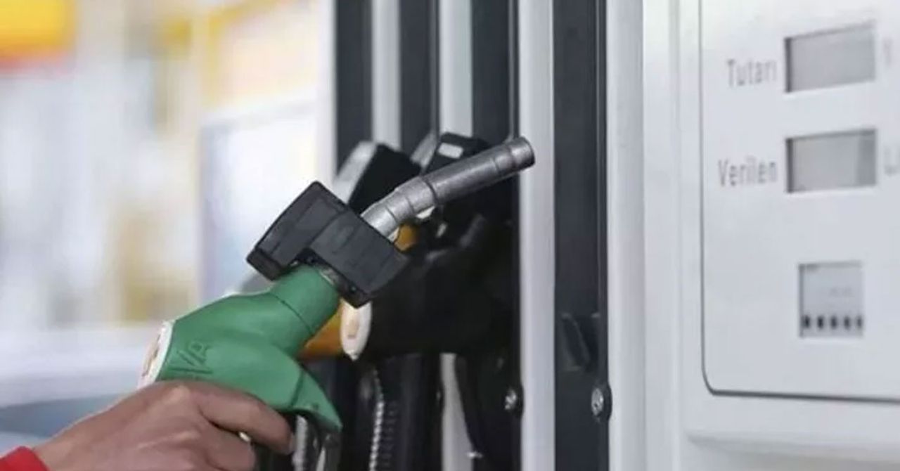 Motorine 1 lira benzine 62 kuruş Motorine 1 lira benzine 62 kuruş
