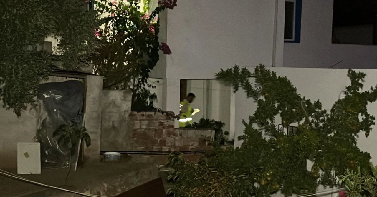 Muğla’da bir evde cinayet: 2 kişi kurşunlanarak hayatını kaybetti Muğla’da bir evde cinayet: 2 kişi kurşunlanarak hayatını kaybetti