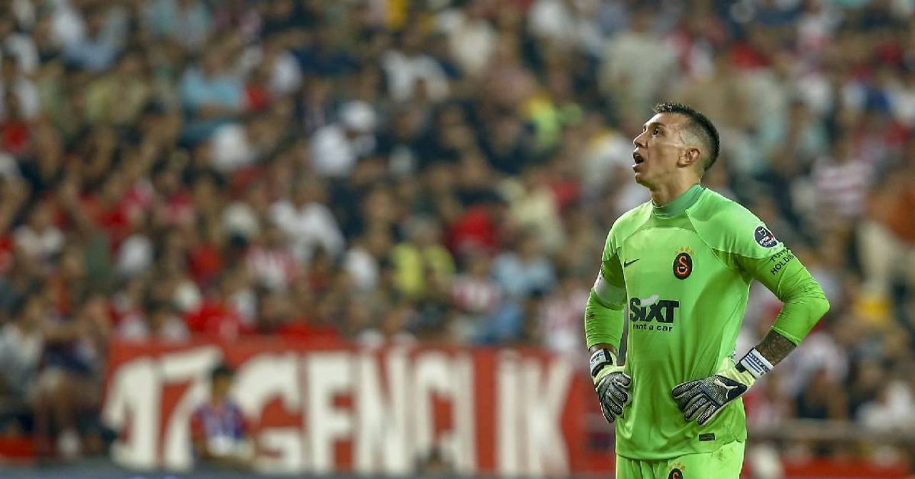 Muslera takımdan ayrılıyor Muslera takımdan ayrılıyor