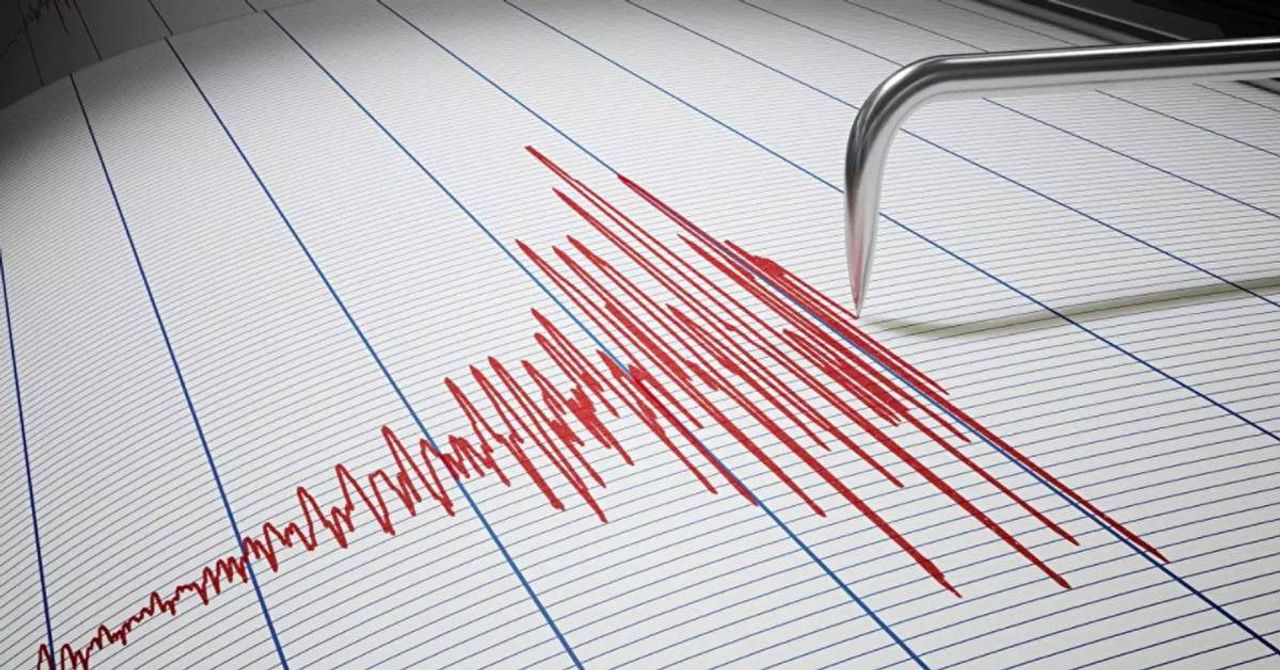 Naci Görür’den İstanbul depremi açıklaması: ‘O bölgeler tehdit altında’ Naci Görür’den İstanbul depremi açıklaması: ‘O bölgeler tehdit altında’
