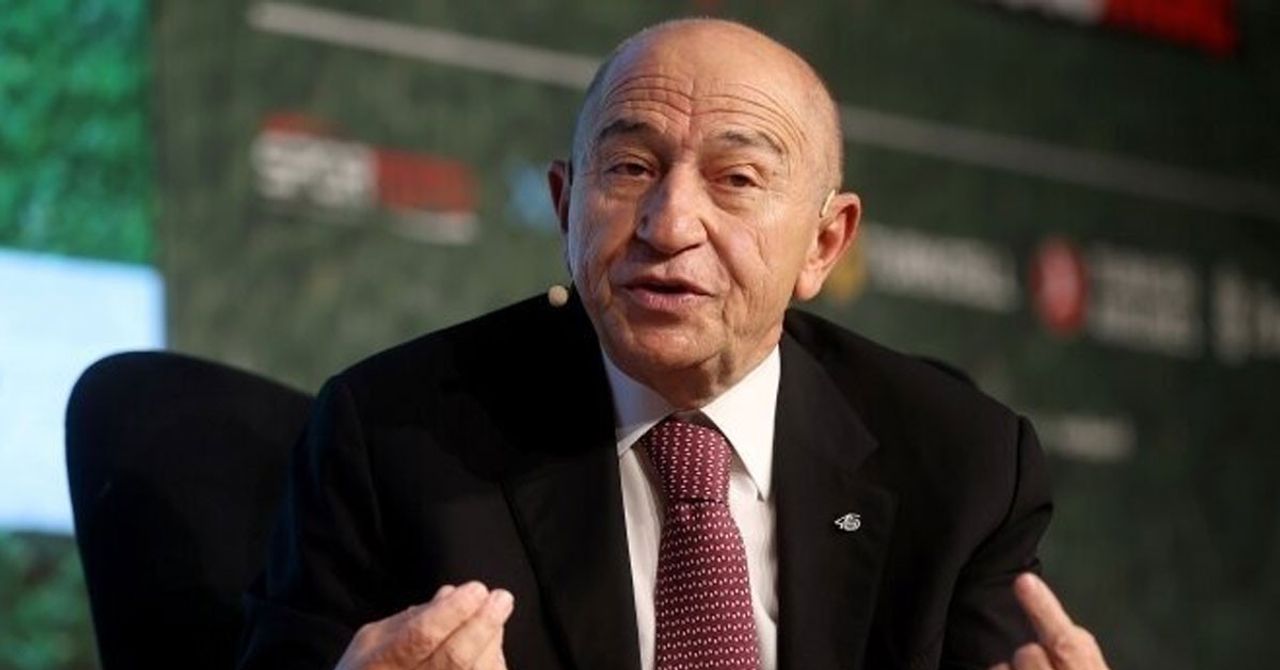Nihat Özdemir görevi bıraktı. Nihat Özdemir görevi bıraktı.