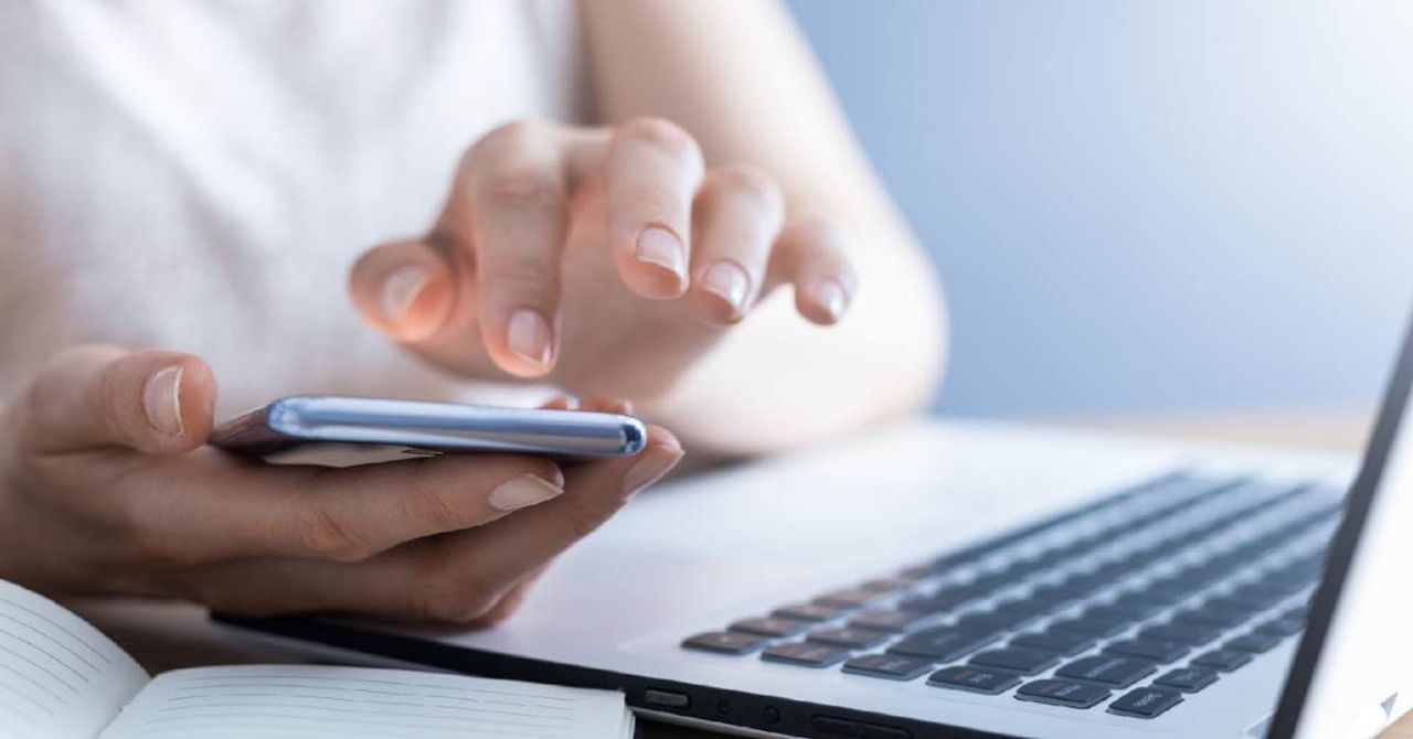 Öğrencilere vergisiz telefon Öğrencilere vergisiz telefon