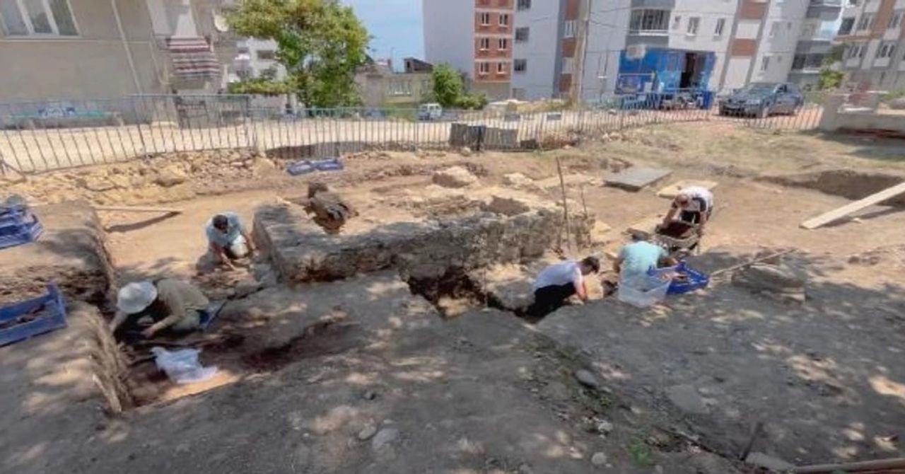 Ordu’da tarihi keşif: Bizans dönemine ait mozaik ortaya çıktı Ordu’da tarihi keşif: Bizans dönemine ait mozaik ortaya çıktı