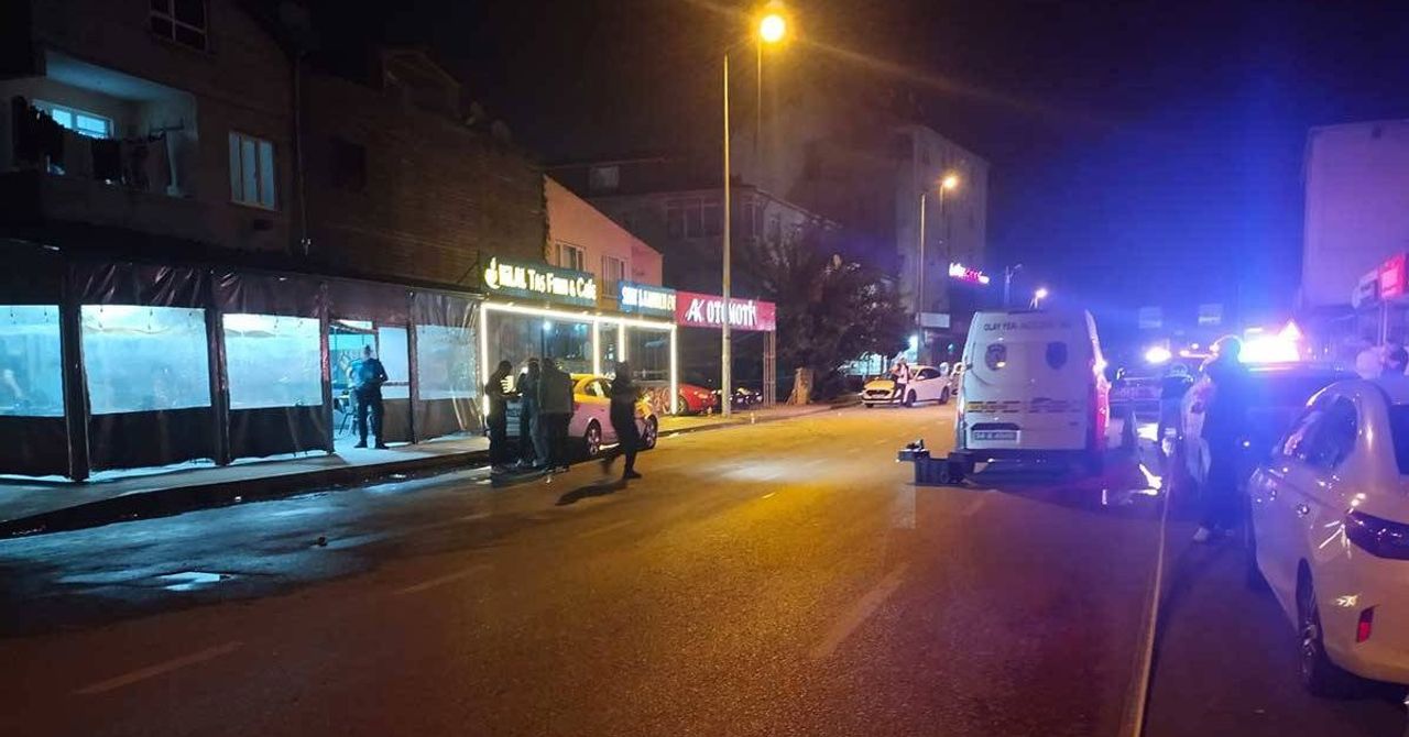 Pendik’te tartışma silahlı kavgaya dönüştü: 1 ölü, 4 yaralı Pendik’te tartışma silahlı kavgaya dönüştü: 1 ölü, 4 yaralı