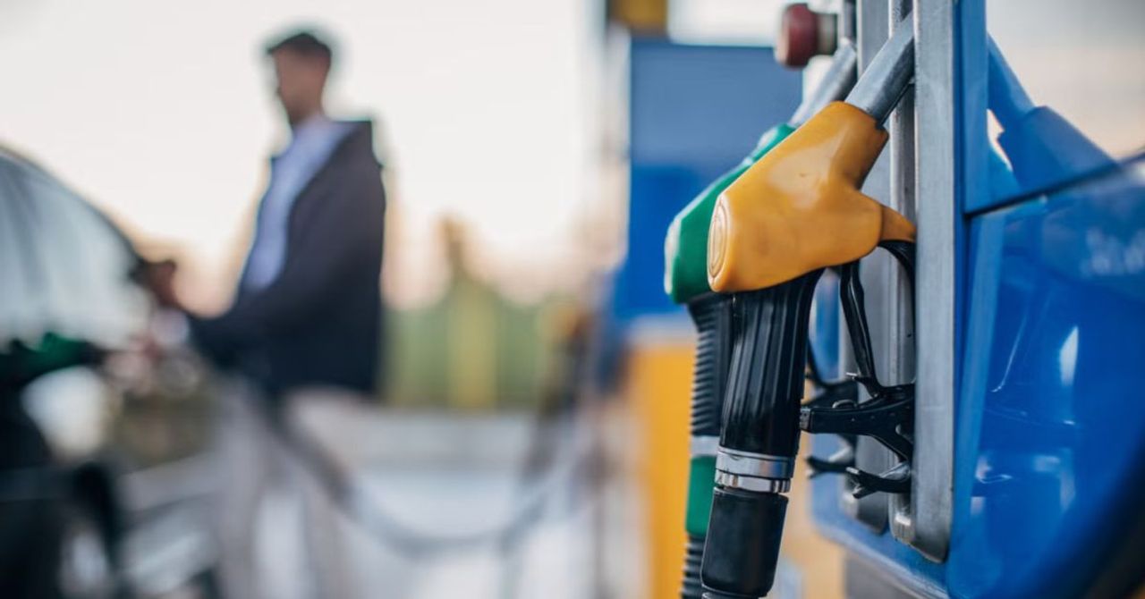 Petrolde yükseliş ateşi sona erdi: Akaryakıt fiyatları ne kadar? 15 Nisan 2024 benzin ve motorin fiyatları Petrolde yükseliş ateşi sona erdi: Akaryakıt fiyatları ne kadar? 15 Nisan 2024 benzin ve motorin fiyatları