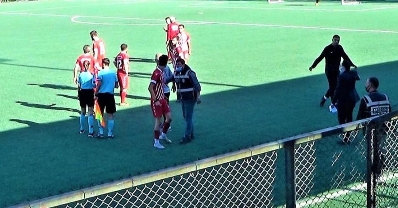 Saha İçerisinde Kavga 2 Saha İçerisinde Kavga 2