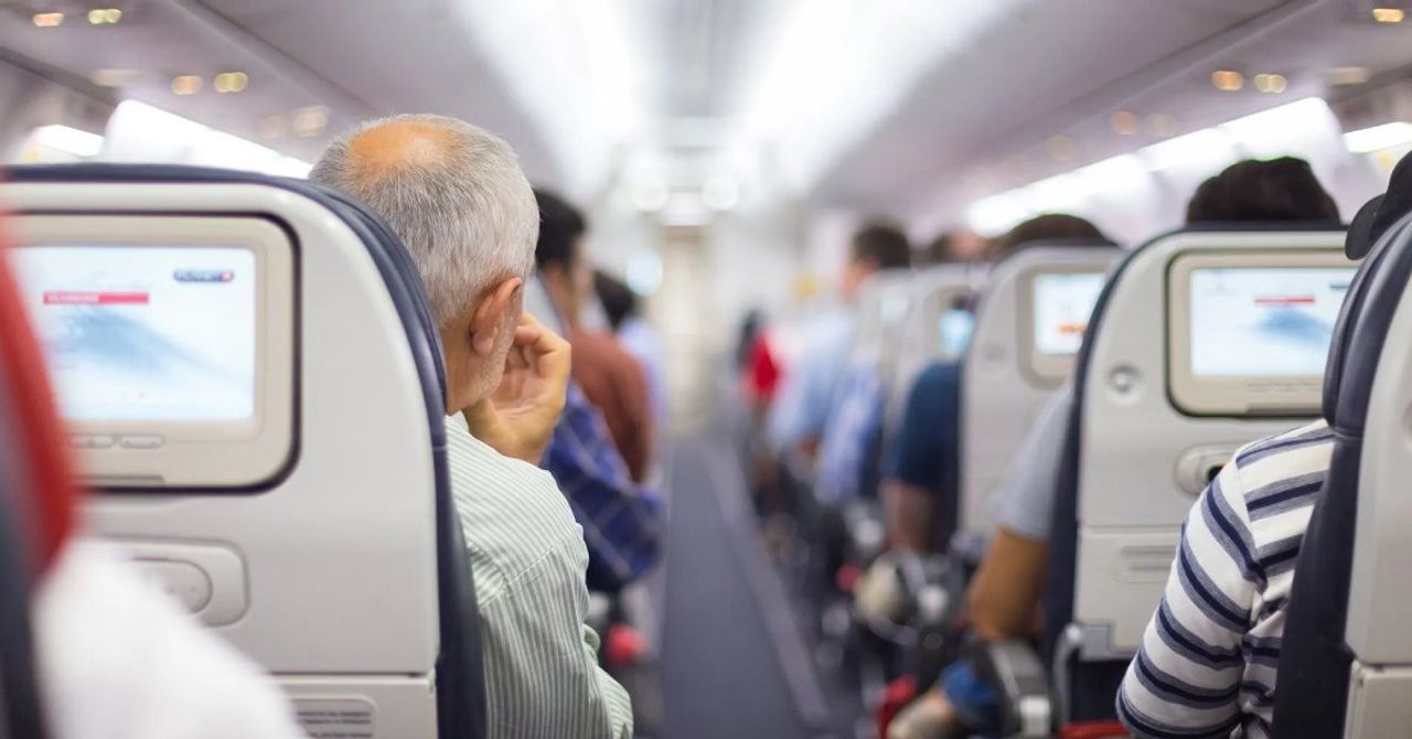 Pilot havadayken bayıldı: 225 yolcusu bulunan uçak acil iniş yaptı Pilot havadayken bayıldı: 225 yolcusu bulunan uçak acil iniş yaptı