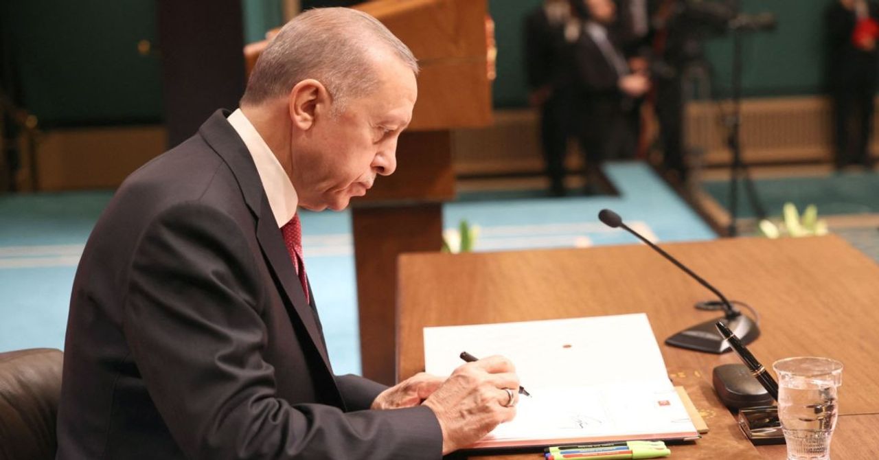 Resmi Gazete’de yayımlandı: Yeni ABD Büyükelçisi Sedat Önal oldu Resmi Gazete’de yayımlandı: Yeni ABD Büyükelçisi Sedat Önal oldu