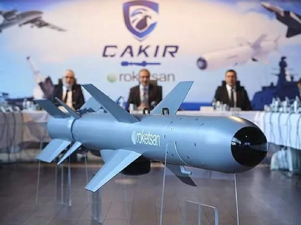 ROKETSAN 150 kilometre menzilli Çakır füzesinin özellikleri ROKETSAN 150 kilometre menzilli Çakır füzesinin özellikleri