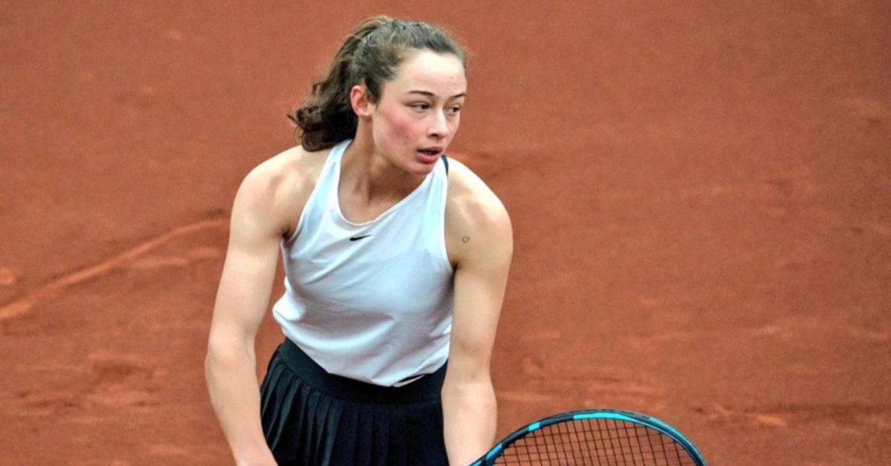 Roland Garros’ta başarısıyla dikkat çekiyor: Türk milli tenisçi Zeynep Sönmez kimdir, nereli ve kaç yaşında? Roland Garros’ta başarısıyla dikkat çekiyor: Türk milli tenisçi Zeynep Sönmez kimdir, nereli ve kaç yaşında?