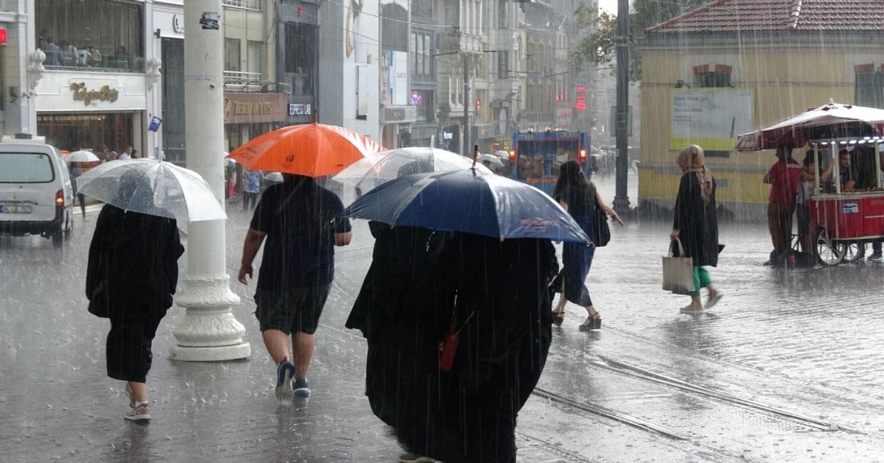 Sağanak yağış Cuma’ya kadar etkili olacak: Meteoroloji bölge bölge açıkladı Sağanak yağış Cuma’ya kadar etkili olacak: Meteoroloji bölge bölge açıkladı