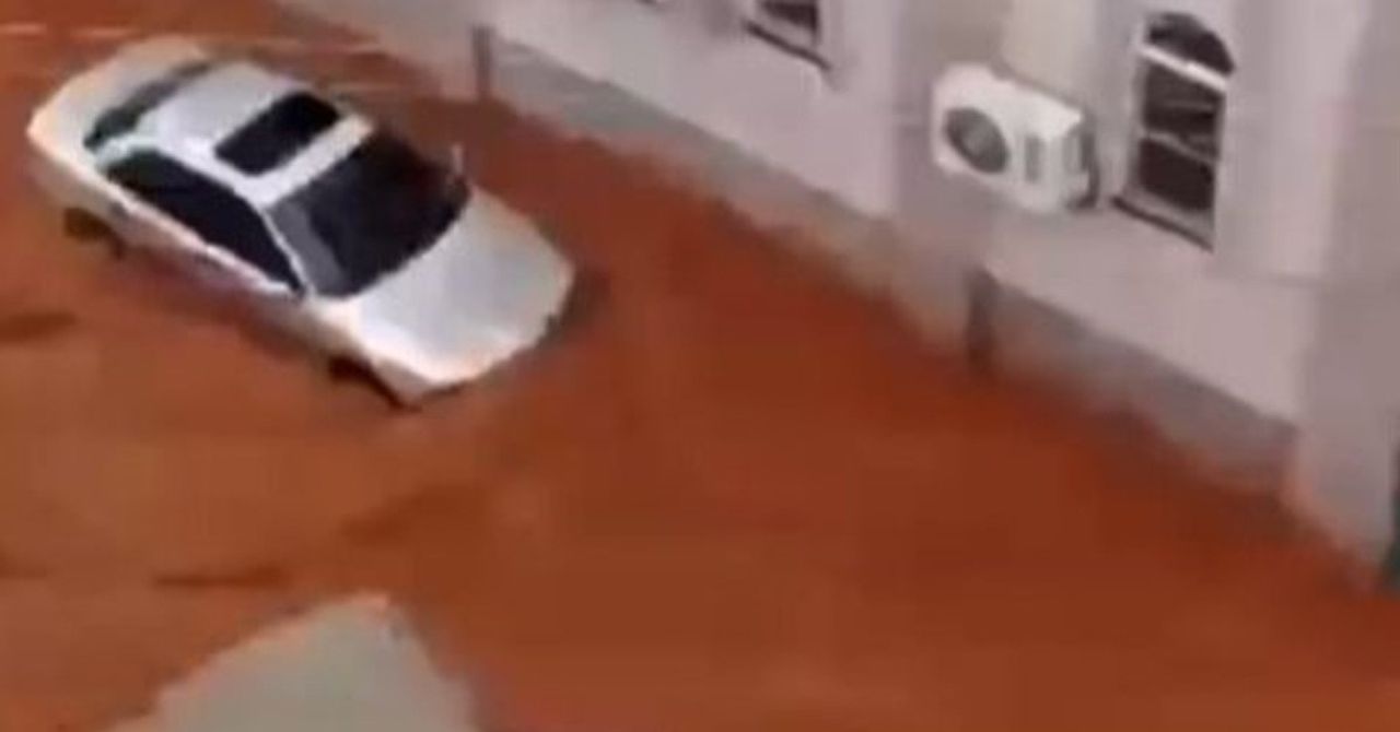 Sağanak yağış sele neden oldu Sağanak yağış sele neden oldu