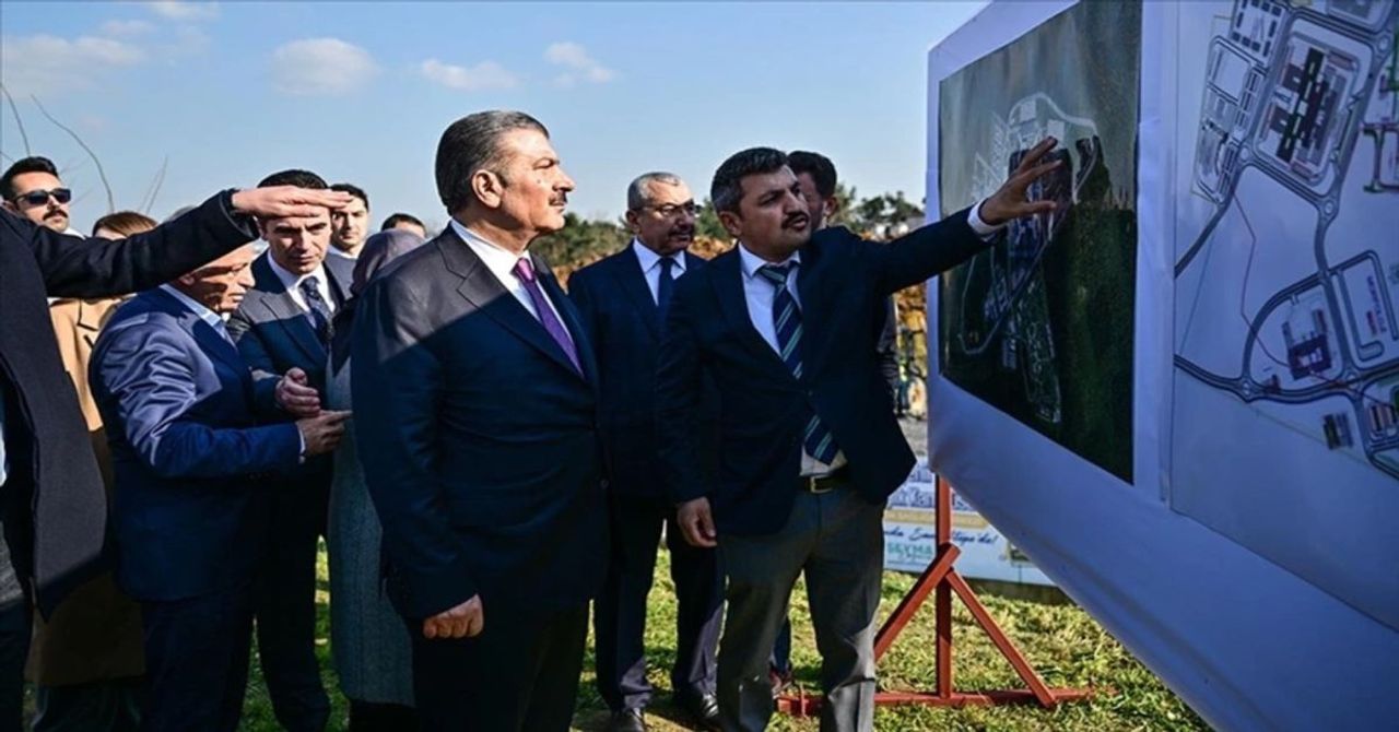 Sağlık Bakanı Fahrettin Koca duyurdu: Türkiye’nin en büyük şehir hastanesi olacak Sağlık Bakanı Fahrettin Koca duyurdu: Türkiye’nin en büyük şehir hastanesi olacak
