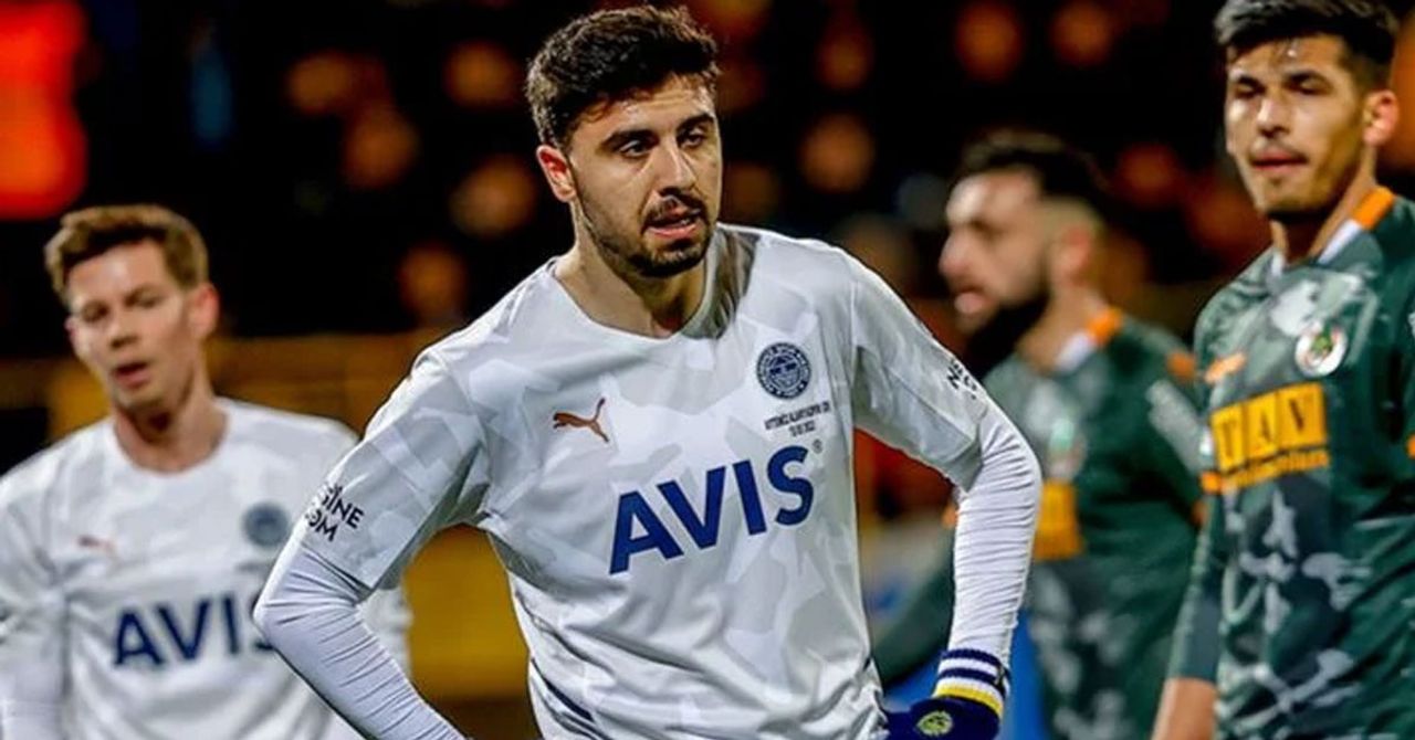 Sarı lacivertlilere futbolcu için kötü haber geldi. Sarı lacivertlilere futbolcu için kötü haber geldi.
