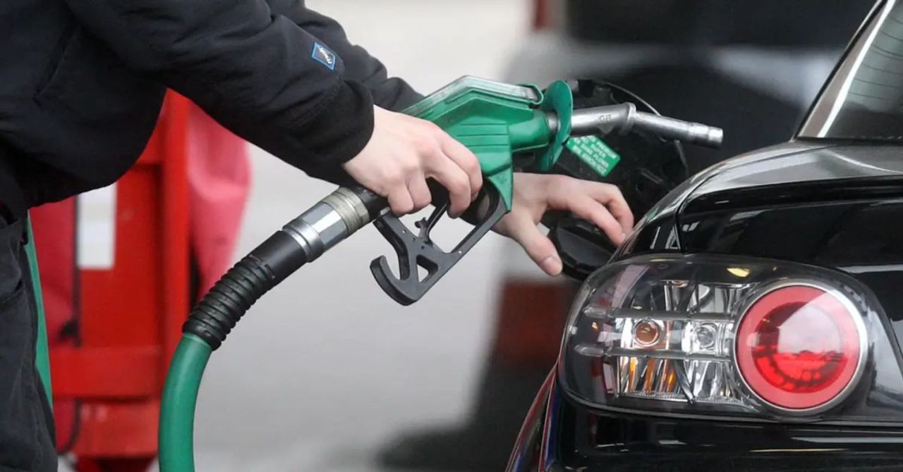Savaş endişesi petrol fiyatlarını hareketlendirdi: 16 Nisan 2024 akaryakıt fiyatları ne kadar oldu, zam gelecek mi? Savaş endişesi petrol fiyatlarını hareketlendirdi: 16 Nisan 2024 akaryakıt fiyatları ne kadar oldu, zam gelecek mi?