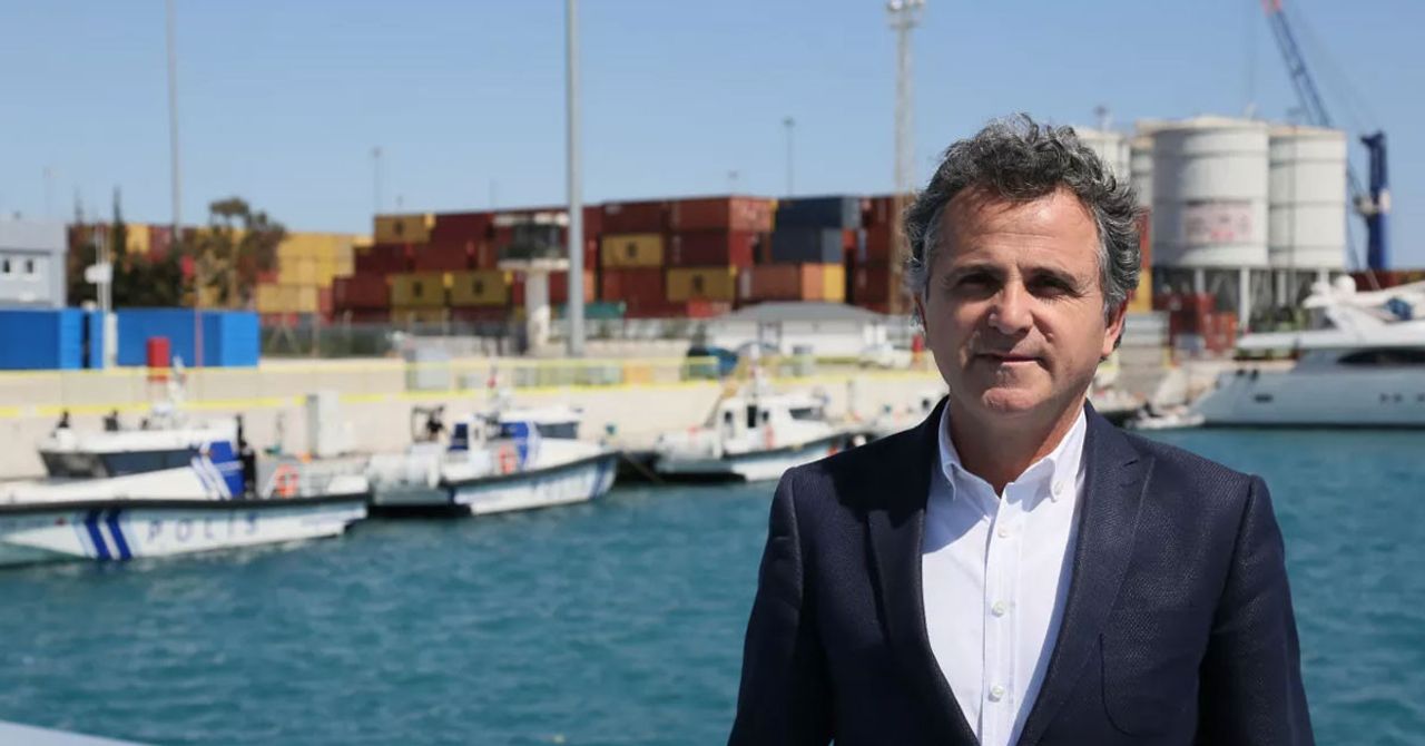 Savaşın etkisiyle Rusya ve Ukrayna vatandaşları ülkemize akın ediyor: Antalya Savaşın etkisiyle Rusya ve Ukrayna vatandaşları ülkemize akın ediyor: Antalya