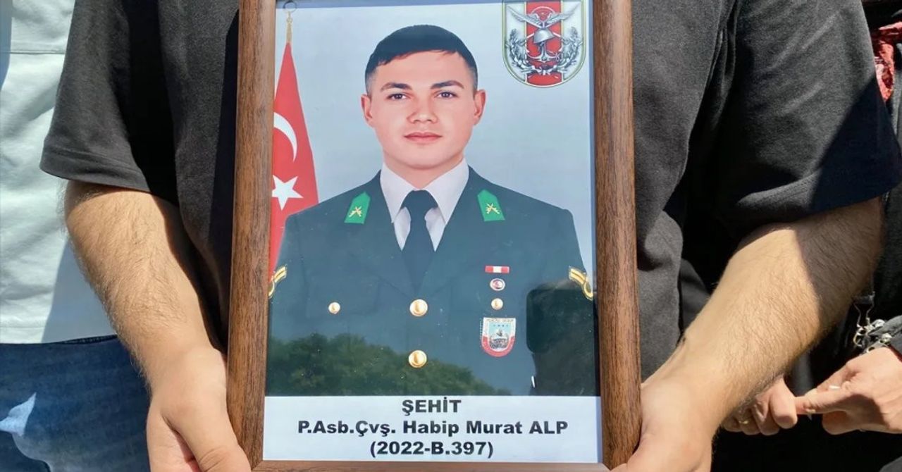 Şehit Astsubat Habip Murat Alp, Kırşehir’de Toprağa Verildi Şehit Astsubat Habip Murat Alp, Kırşehir’de Toprağa Verildi