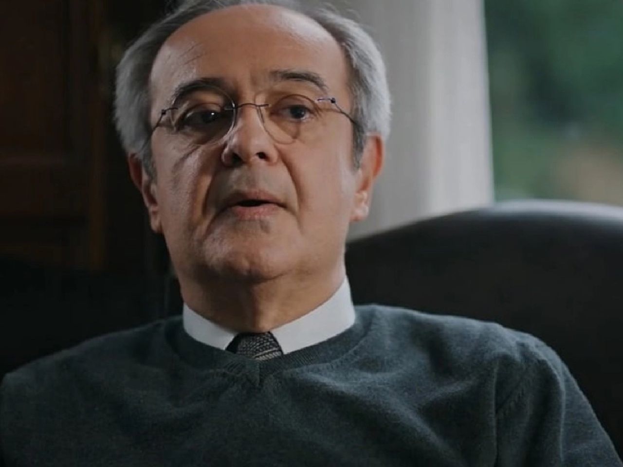 Şerif Erol kimdir? Şerif Erol kimdir?