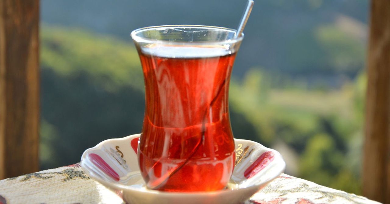 Sıcak çay yemek borusu kanseri yapıyor Sıcak çay yemek borusu kanseri yapıyor