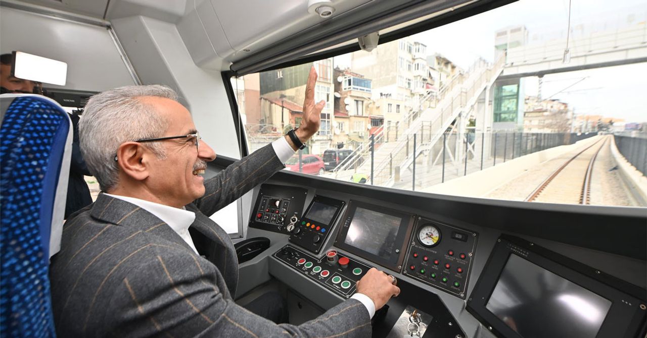 Sirkeci-Kazlıçeşme hattı büyük ilgi gördü: 80 bin İstanbullu hizmetten faydalandı Sirkeci-Kazlıçeşme hattı büyük ilgi gördü: 80 bin İstanbullu hizmetten faydalandı