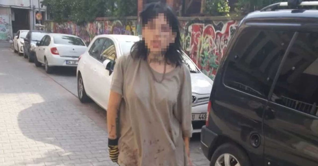 Şişe ile cam kırdılar Şişe ile cam kırdılar