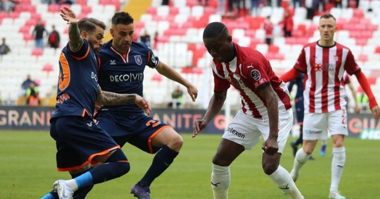 Sivasspor - Medipol Başakşehir Sivasspor - Medipol Başakşehir