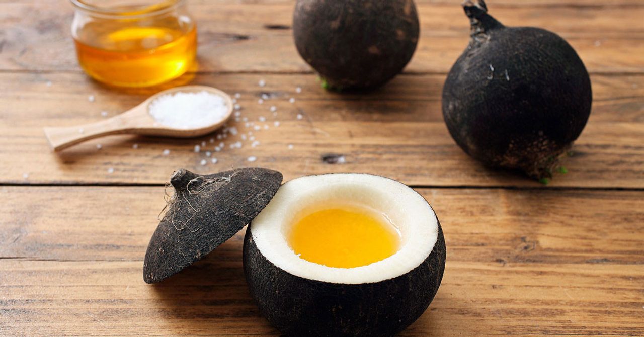 Siyah turp bal karışımı