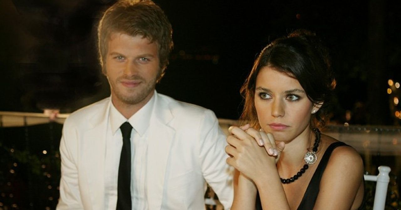 Beren Saat ve Kıvanç Tatlıtuğ yeniden bir araya geliyor Beren Saat ve Kıvanç Tatlıtuğ yeniden bir araya geliyor