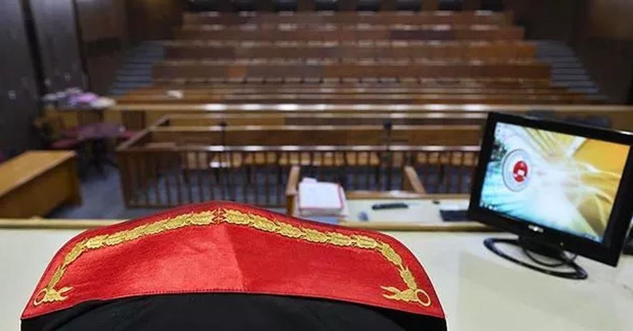 Tahliyemi ve beraatımı istiyorum Tahliyemi ve beraatımı istiyorum