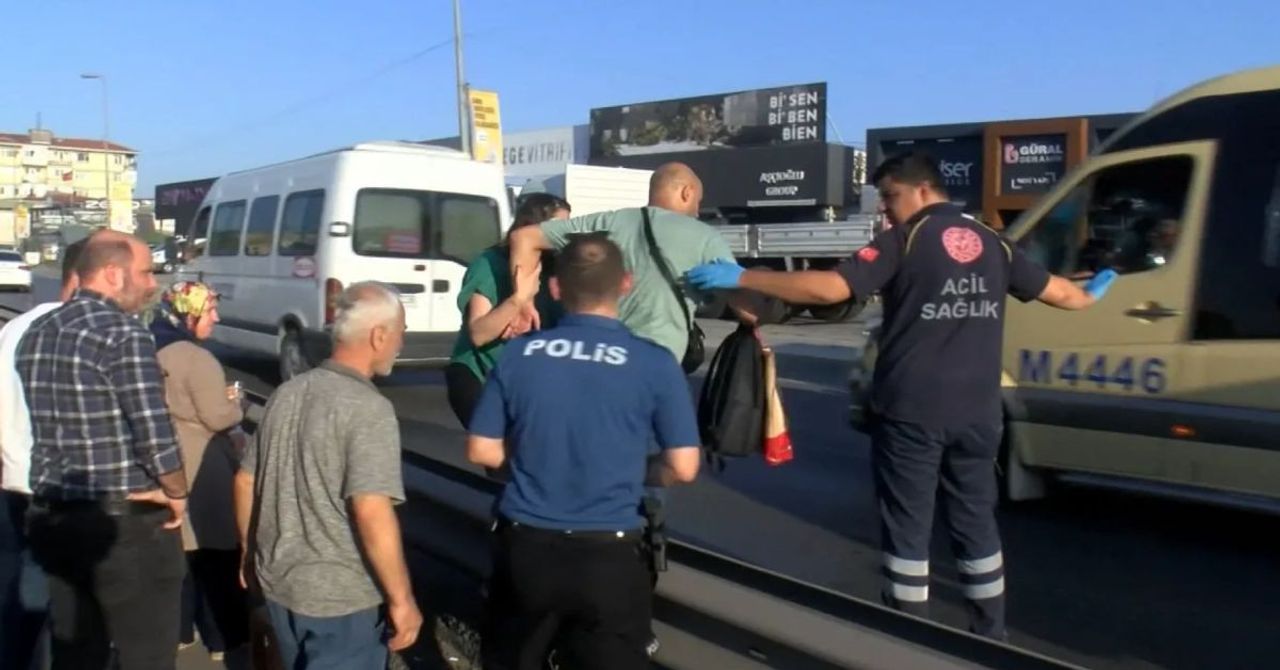 Tartışma zincirleme kazaya dönüştü: Çok sayıda kişi yaralandı Tartışma zincirleme kazaya dönüştü: Çok sayıda kişi yaralandı