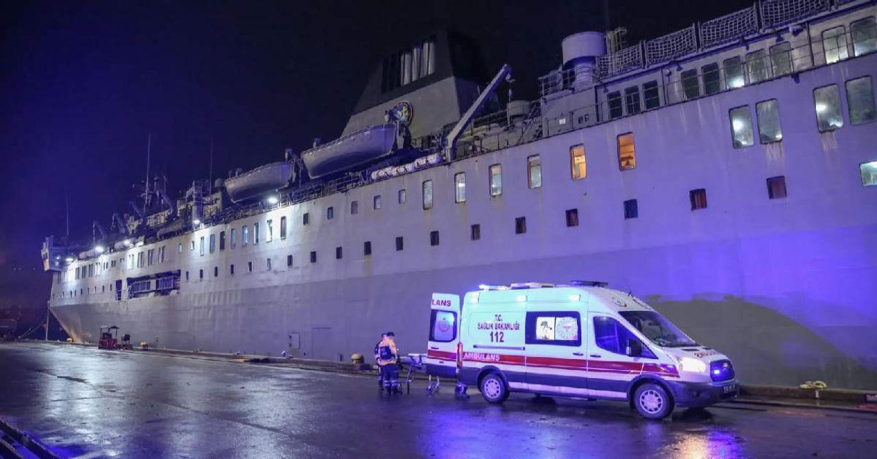 TCG Gemisi Hatay İskenderun TCG Gemisi Hatay İskenderun