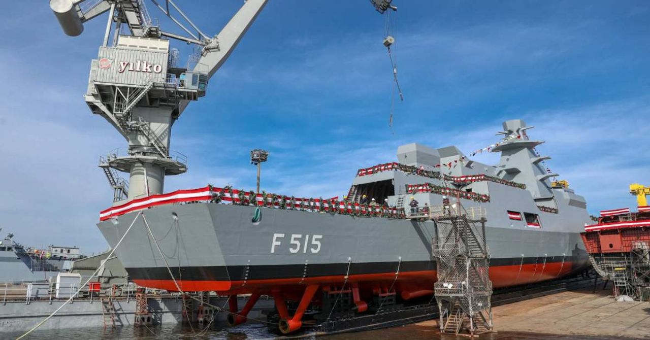TCG İstanbul Fırkateyni TCG İstanbul Fırkateyni