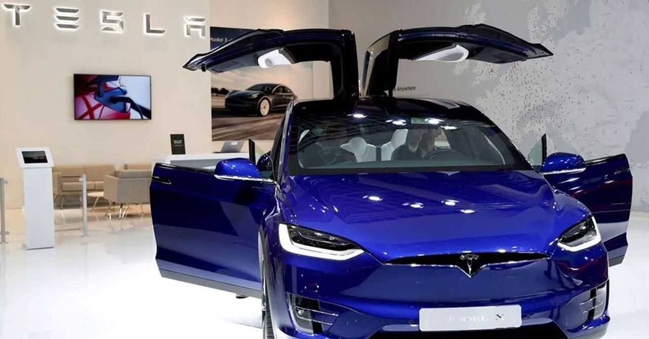 Tesla indirime gitti Tesla indirime gitti