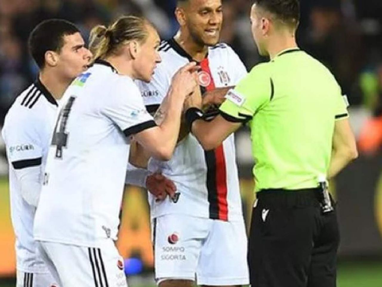 Trabzonspor Beşiktaş Maçı Kural Hatası mı var? Trabzonspor Beşiktaş Maçı Kural Hatası mı var?