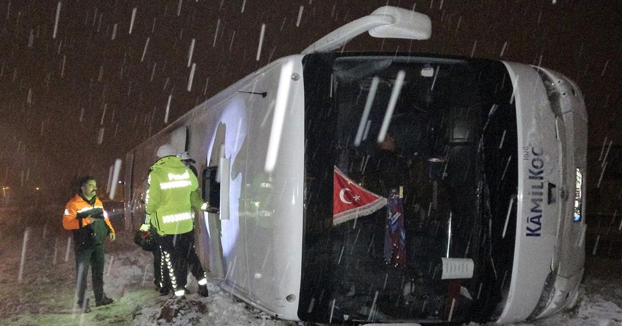 Trafik kazalarının bilançosu şaşırttı Trafik kazalarının bilançosu şaşırttı