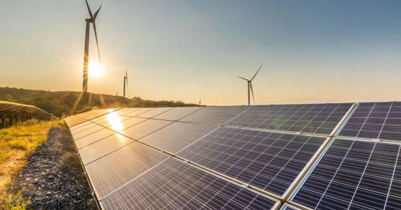 Türk mühendisten enerjide devrim niteliğinde buluş! Güneş ve rüzgar enerjisi birlikte kullanılıyor! Türk mühendisten enerjide devrim niteliğinde buluş! Güneş ve rüzgar enerjisi birlikte kullanılıyor!