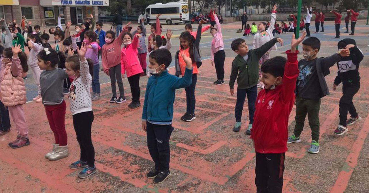 Türkan Yamantürk İlkokulu Türkan Yamantürk İlkokulu